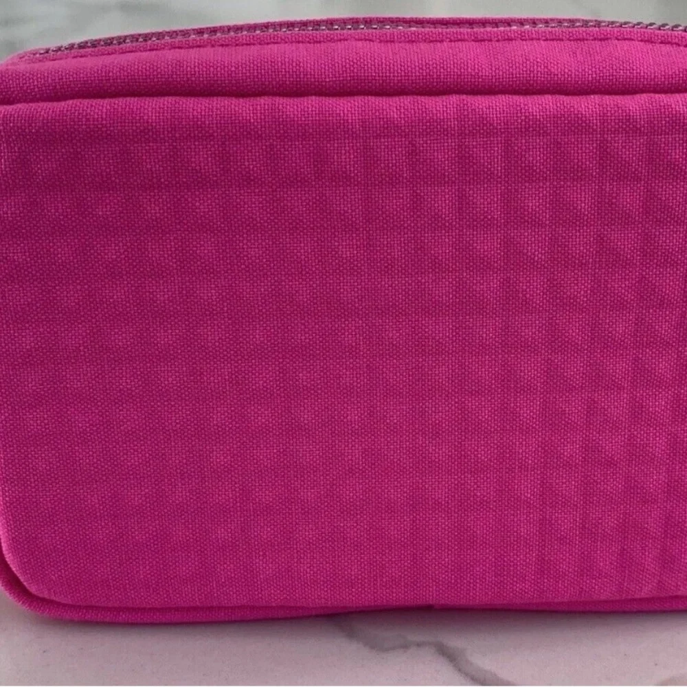 Valentino Beauty Pouch Hot Pink travel Bag makeup Clutch studded texture.